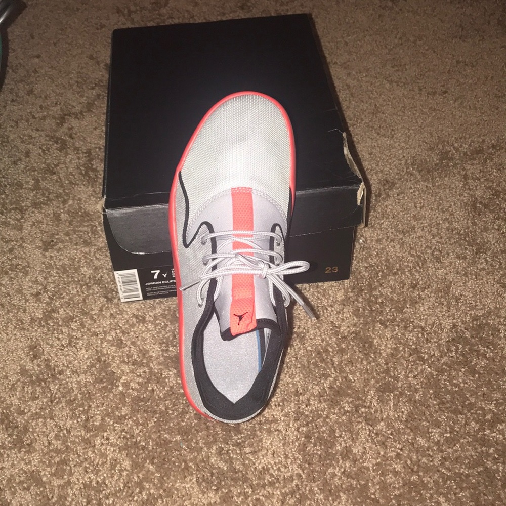 Jordan Esclipse - Picture 3 of 4